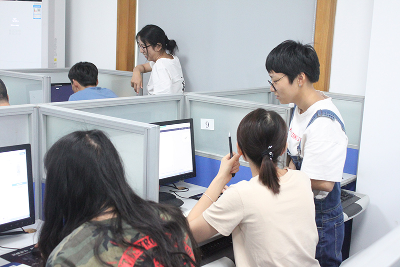 菲彩国际商学院