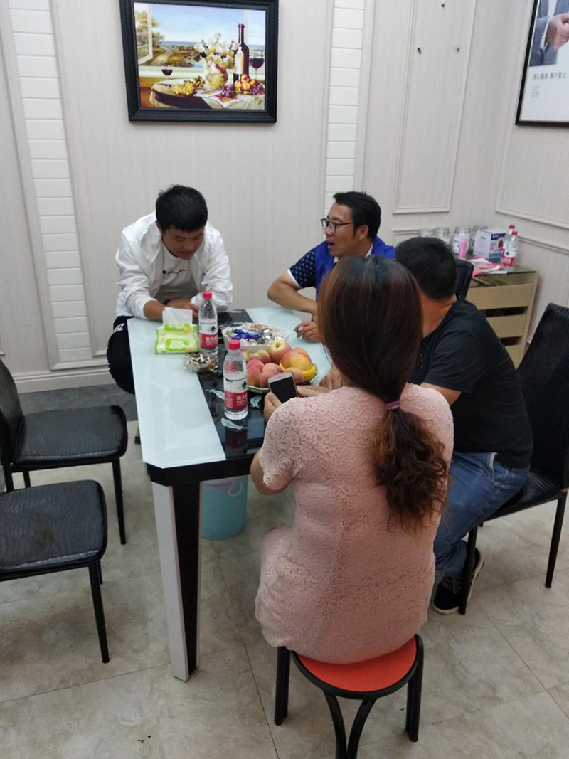 菲彩国际集成墙面桐乡店.jpg
