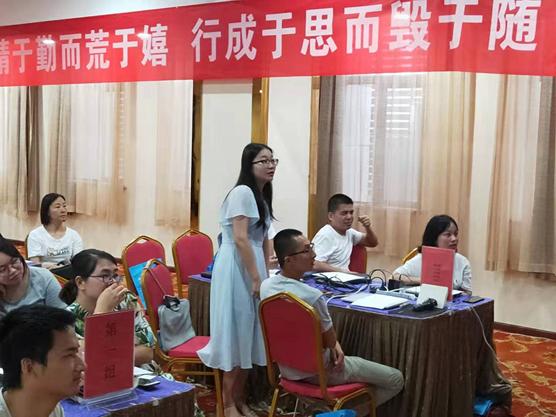 菲彩国际集成墙面.jpg 菲彩国际集成墙面.jpg