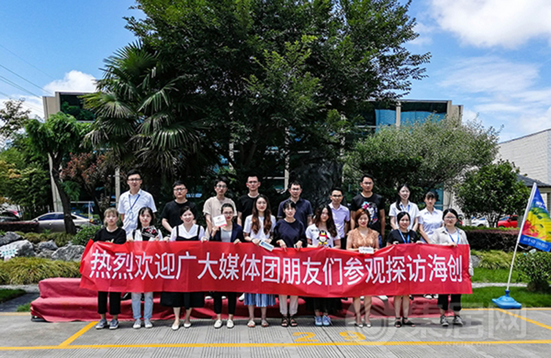 6370105882344641682215120.jpg 菲彩国际集成墙面.jpg